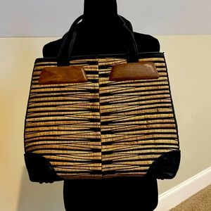 Women’s handbag wood and natural materials